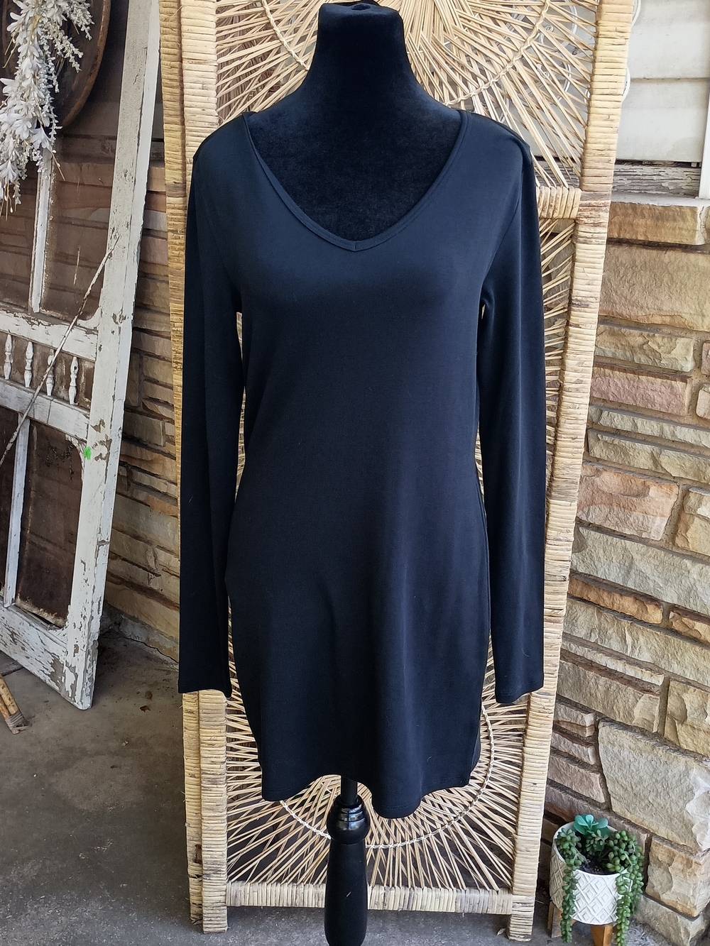 Peruvian Connection Rachel Dress Black V-Neck Long Sleeve_M